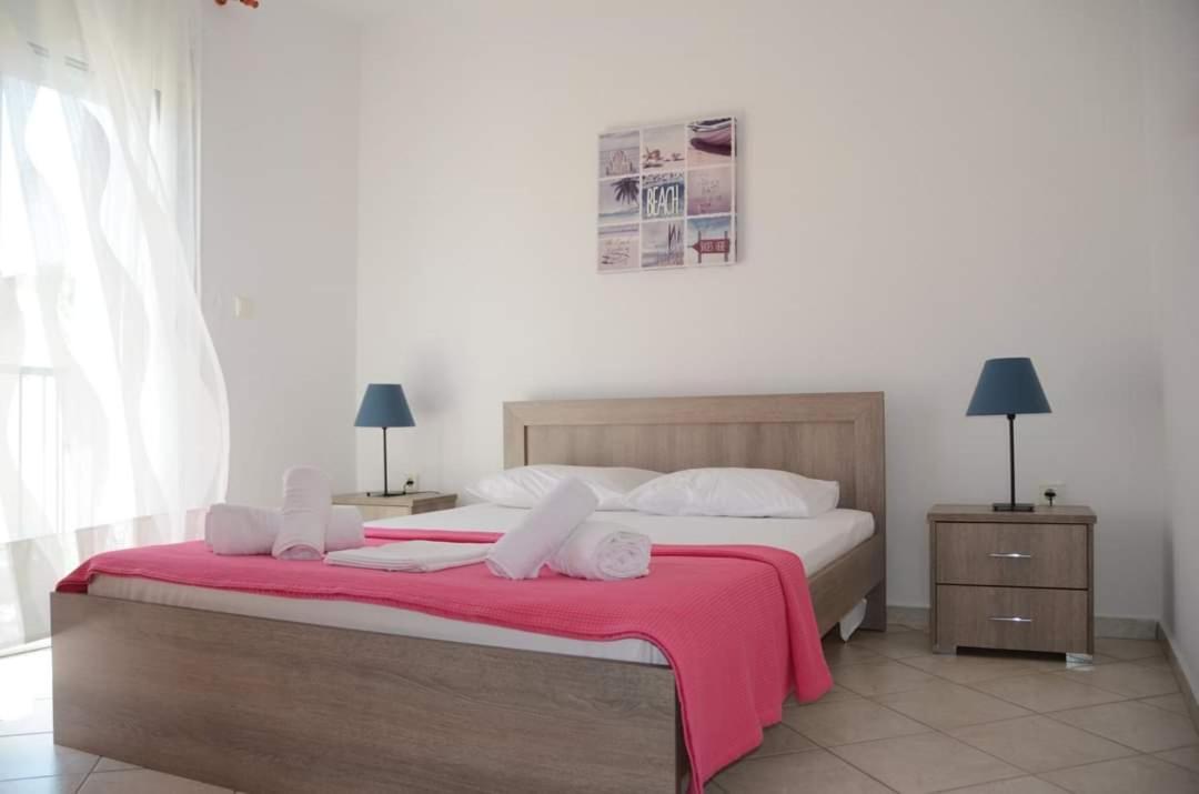 Roses Rt Apartments Skioni I ネア・スキオニ エクステリア 写真