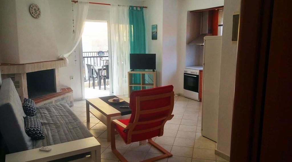 Roses Rt Apartments Skioni I ネア・スキオニ エクステリア 写真